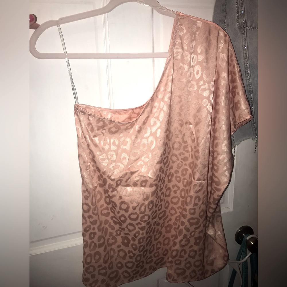 One shoulder blush top! Brand is entro!